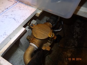 Remove the 2 wing nuts