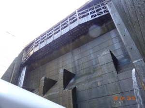 Hmmmm, no seam in this wall....