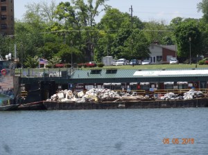 20150505 garbage barge (2)