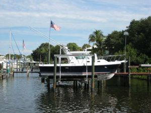 Boat on the lift