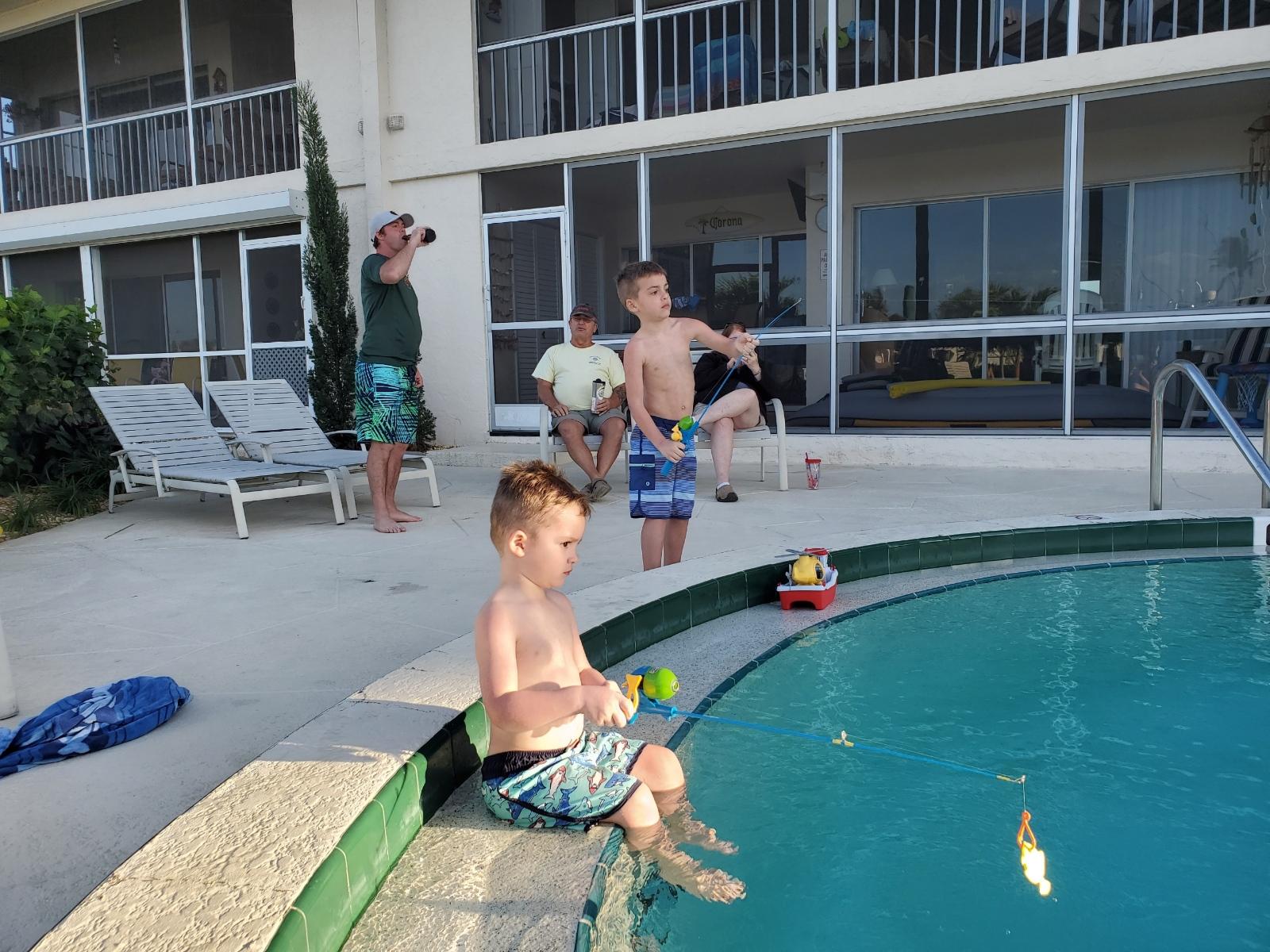 20200306 Fishing at the pool